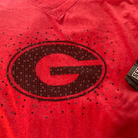 NWT UGA v neck tee in size Large - Picture 4 of 8
